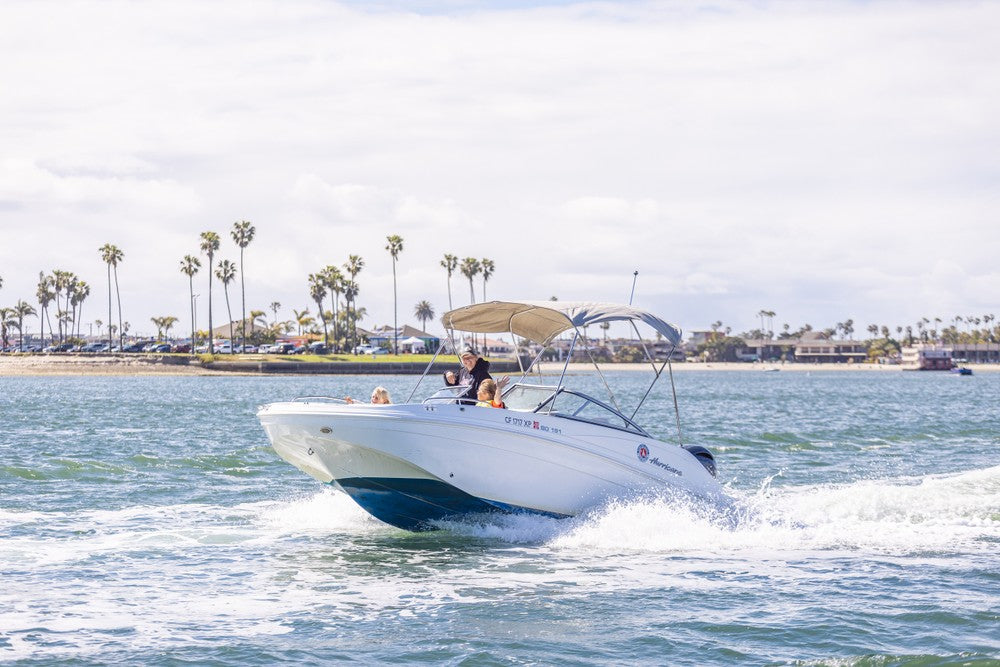 Action Sport Rentals | 21' Hurricane Powerboat Rental
